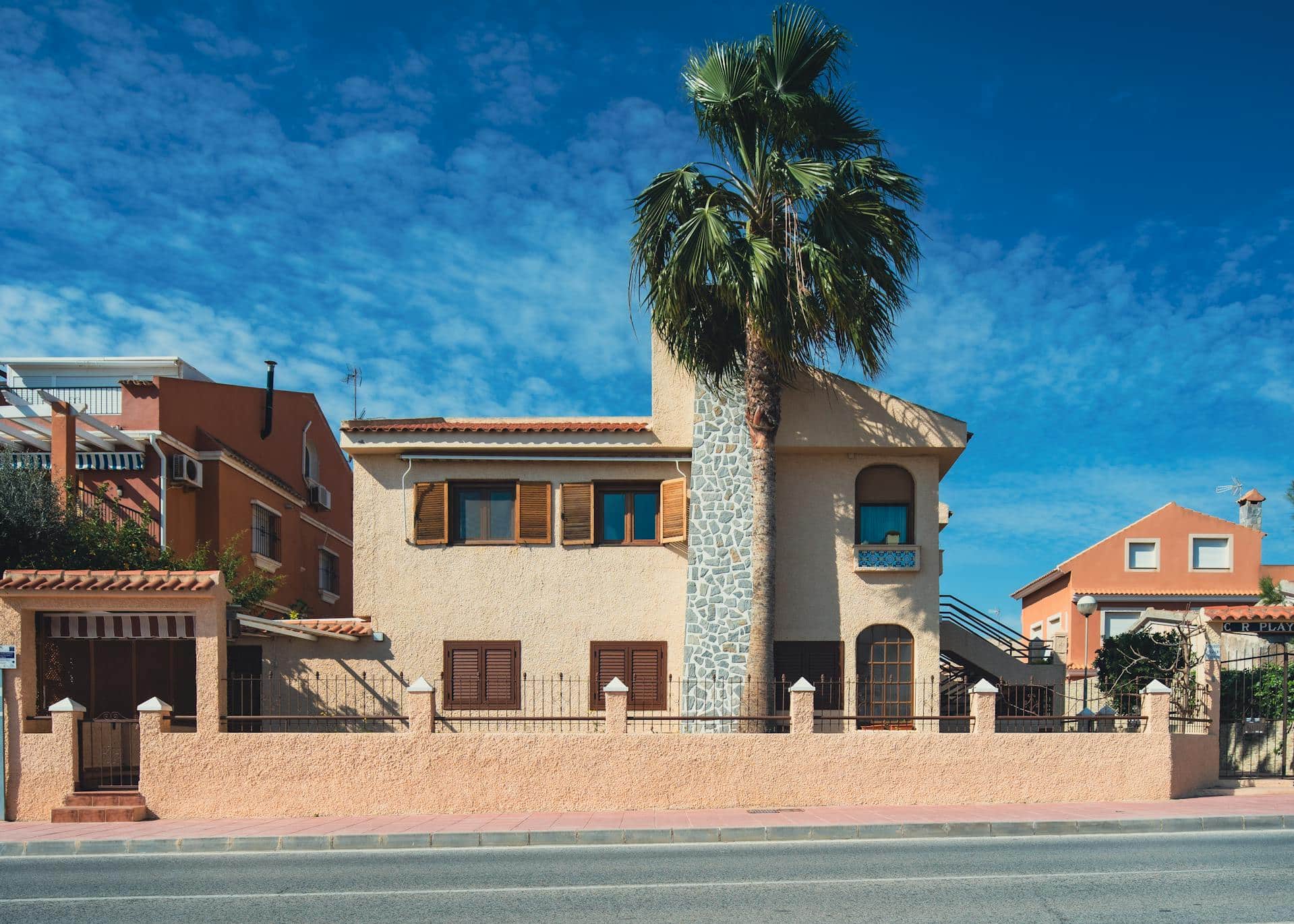 Las Vegas Housing Market: Navigating Limited Inventory and Multiple Offer Scenarios
