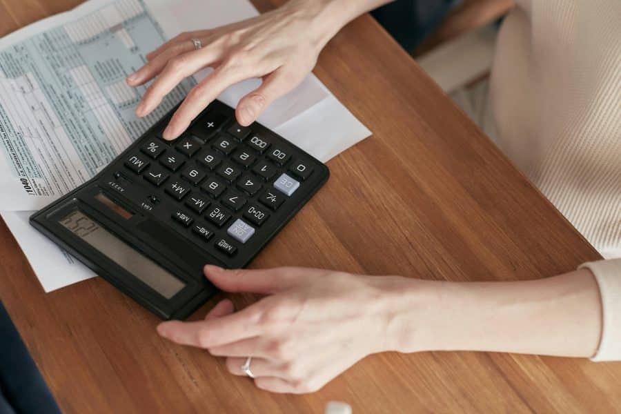Why Part-Time Real Estate Agents Cost You Thousands (And What to Do Instead)