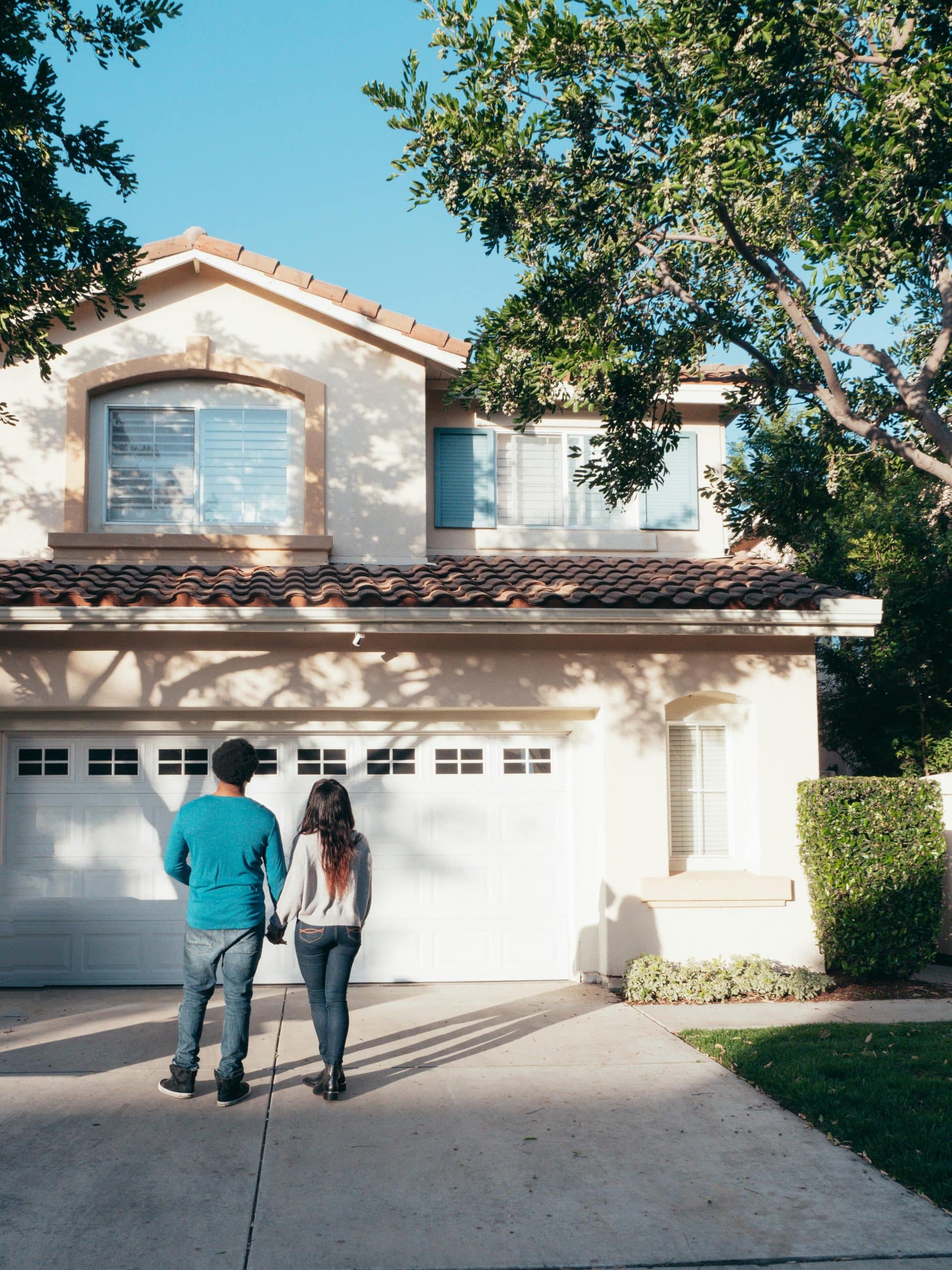Should Las Vegas Buyers Trade Higher Rates for Lower Upfront Costs?